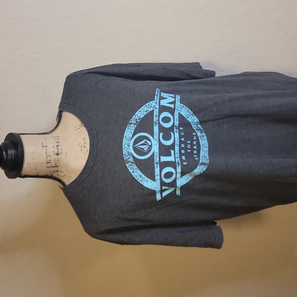 Volcom T shirt